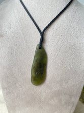 Load image into Gallery viewer, Tumbled Pendants – Pounamu – Large 4