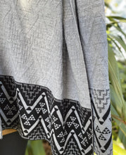 Load image into Gallery viewer, Merino Scarf/Wrap
