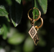 Load image into Gallery viewer, Hinetakurua Huggies