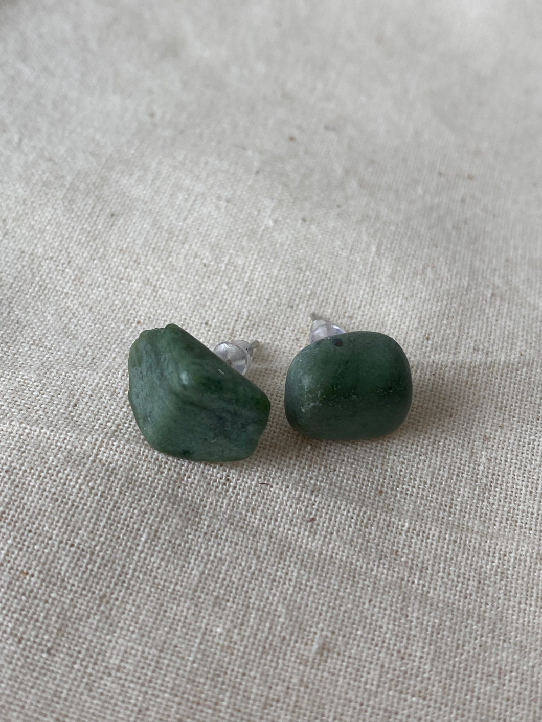 Tumbled Stud Earrings – Pounamu