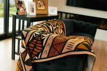 Load image into Gallery viewer, Lalaga Woven Throw
