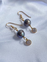 Load image into Gallery viewer, Kenau Earrings
