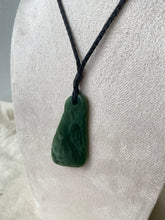 Load image into Gallery viewer, Tumbled Pendants – Pounamu – Large 5
