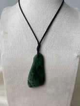 Load image into Gallery viewer, Tumbled Pendants – Pounamu – Large 5
