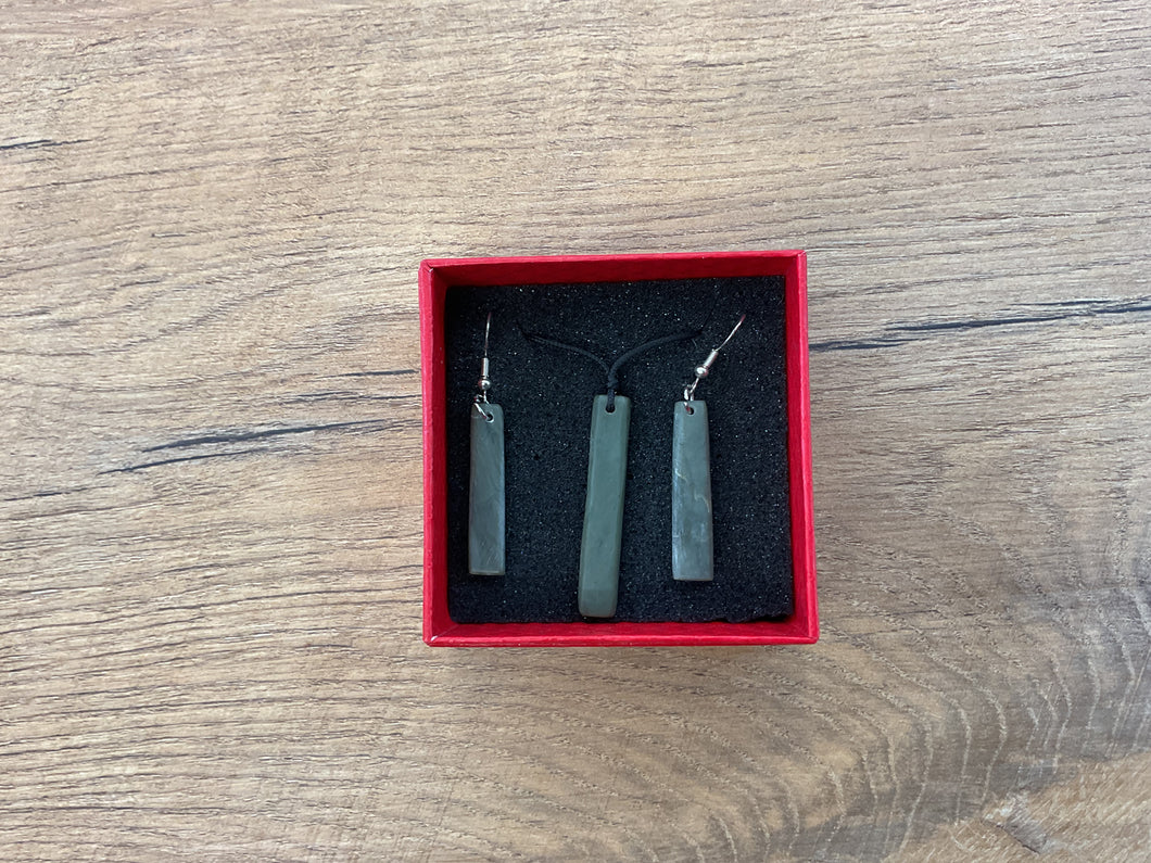 Roimata Pounamu Set