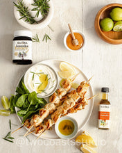 Load image into Gallery viewer, Sauci Honey Mānuka Garlic &amp; Rosemary Infused Oil
