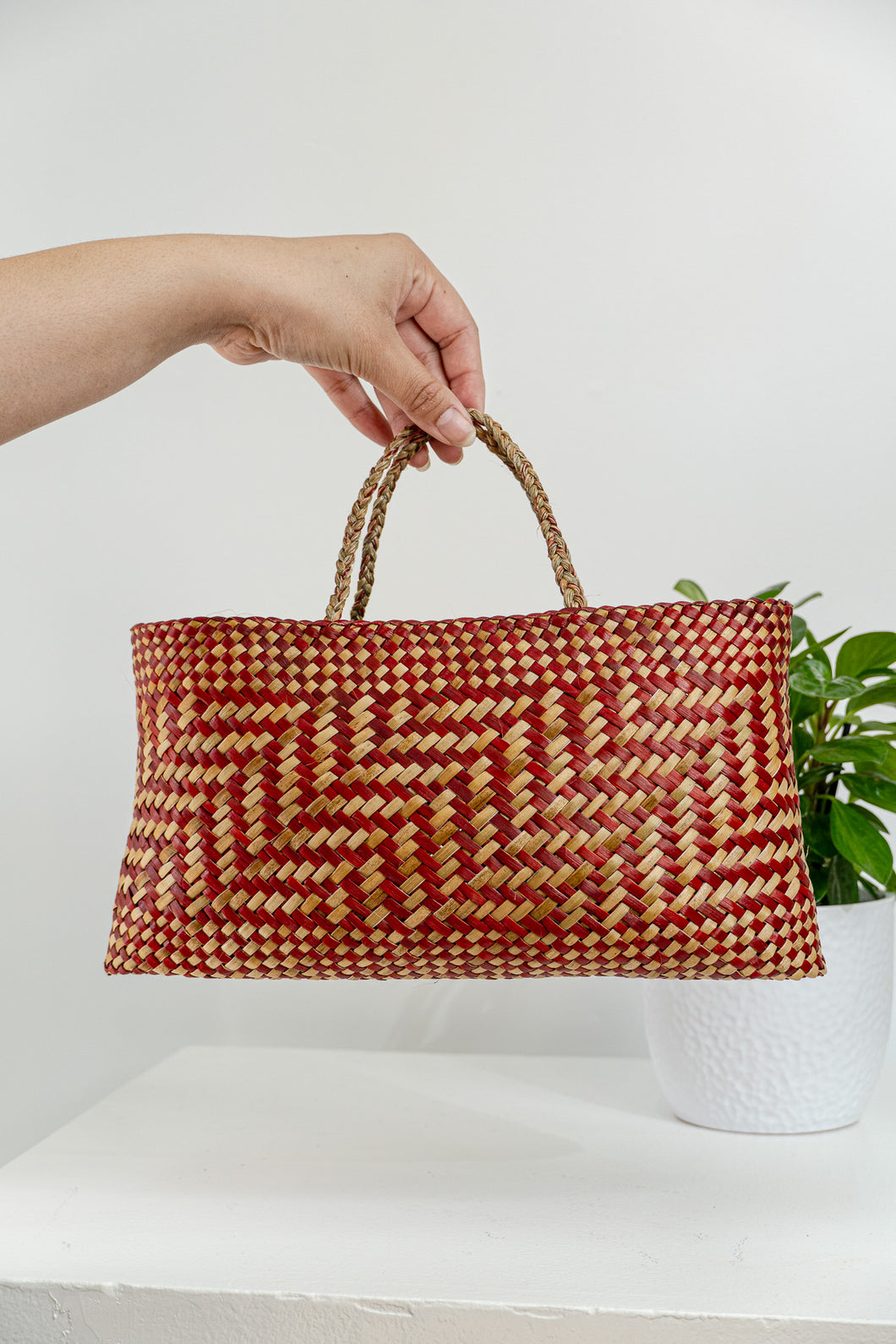 Kete Whakairo - Red Rau Kumara (Linda Biddle)