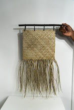 Load image into Gallery viewer, Harakeke Wall hanging - Natural (Linda Biddle)
