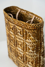 Load image into Gallery viewer, Kete Whakairo - Tahi (Te manuariki)
