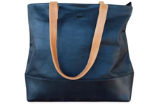 Load image into Gallery viewer, Kauri Tote in Black &amp; Tan
