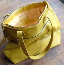 Load image into Gallery viewer, Kauri Tote in Kowhai
