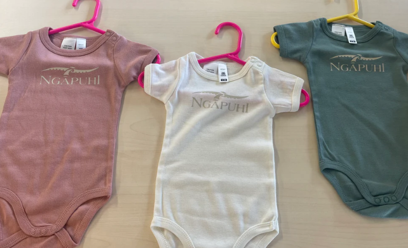 Classic Ngapuhi Pepi Onesie - Sage