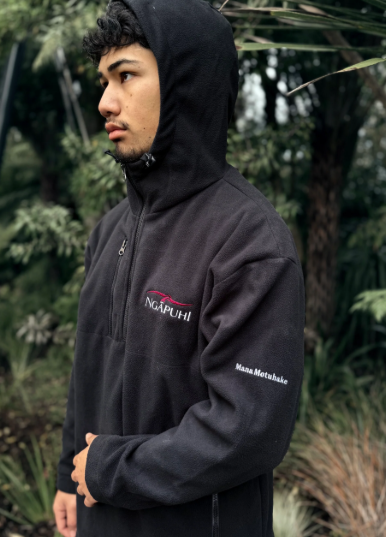 Nanekoti - Goat Coat (Black)