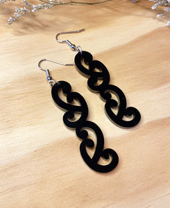 Tupuranga Earrings