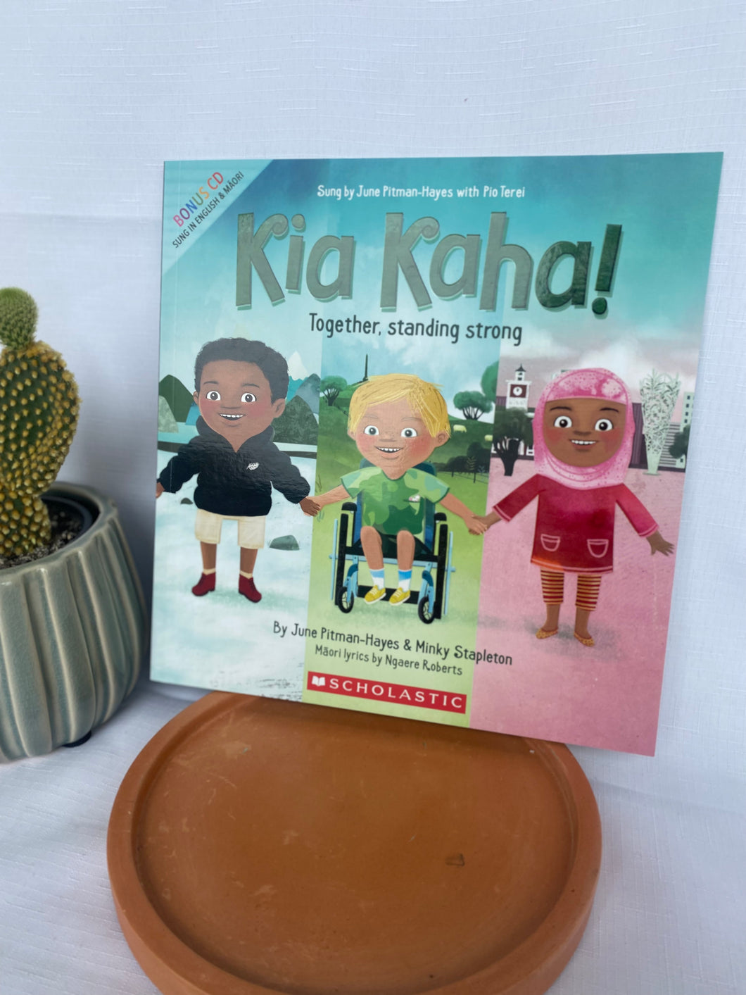 Kia Kaha: Together Standing Strong Book With Bonus CD