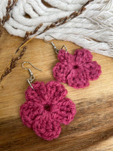 Load image into Gallery viewer, Pink Putiputi -Crochet Earrings
